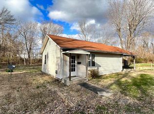 1200 N 17th St, Herrin, IL 62948