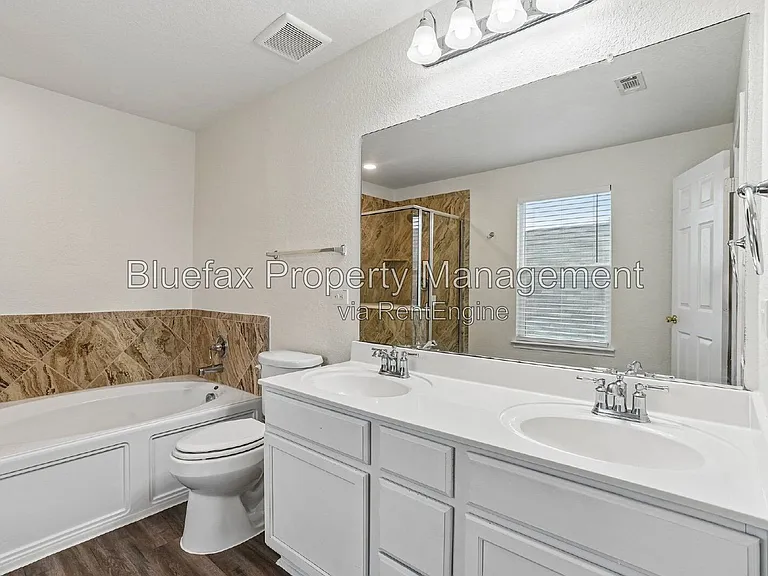 15214 Ohare Lndg — Photo 23