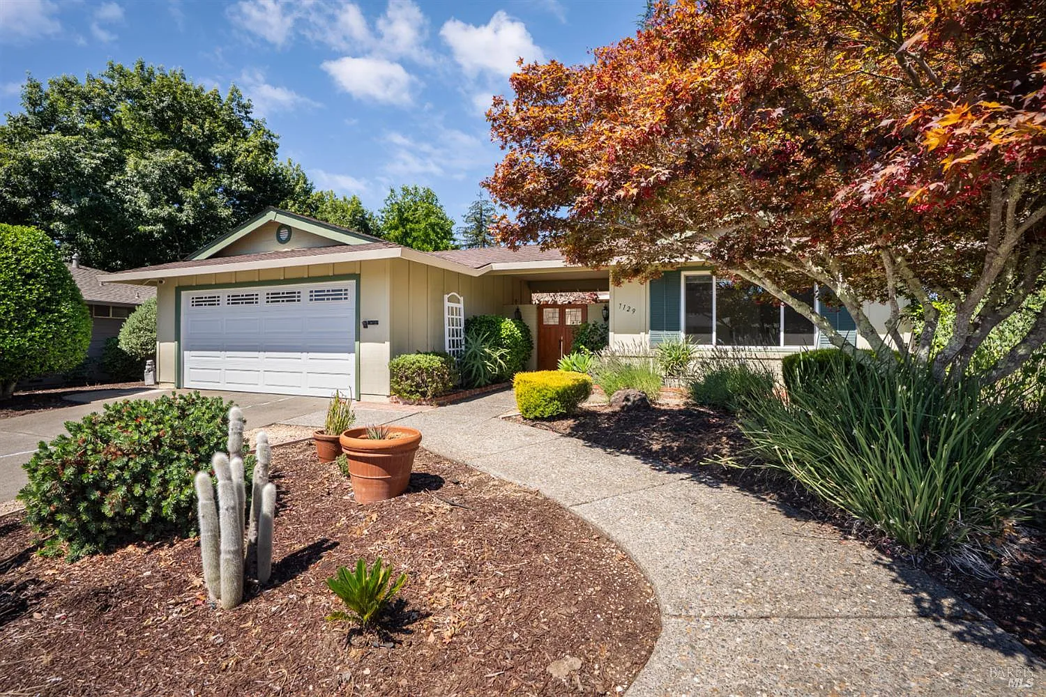 7129 Oak Leaf Drive photo 1
