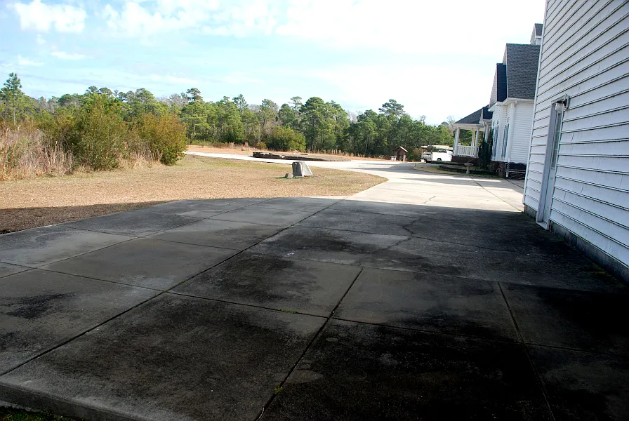 2 bed, 1200 sqft, $1,600 — Photo 2