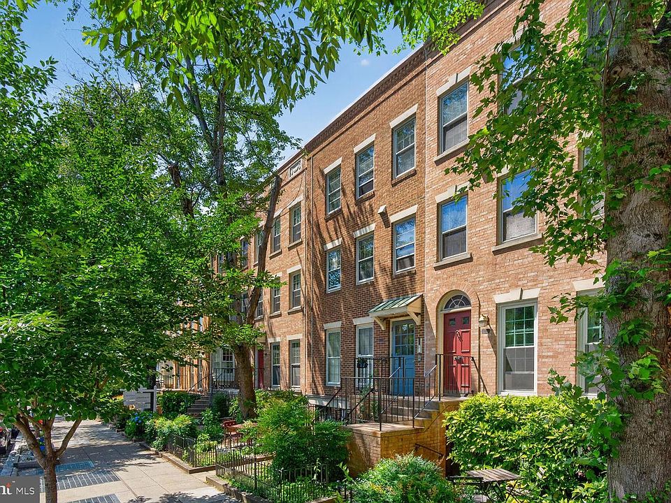 1st image of 1949 Calvert St NW #1/2