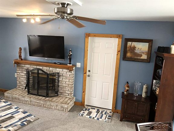 5th image of 3530 Bauer Dr