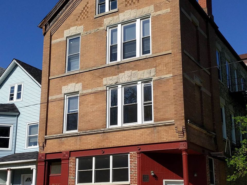 1st image of 2856 N Hamlin Ave APT 1C