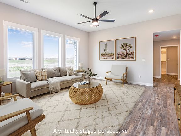 4th image of 2487 Greenside Dr