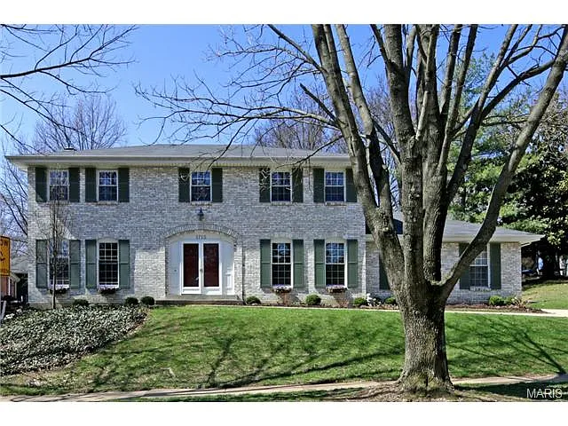 1715 Heathercroft Dr photo 1