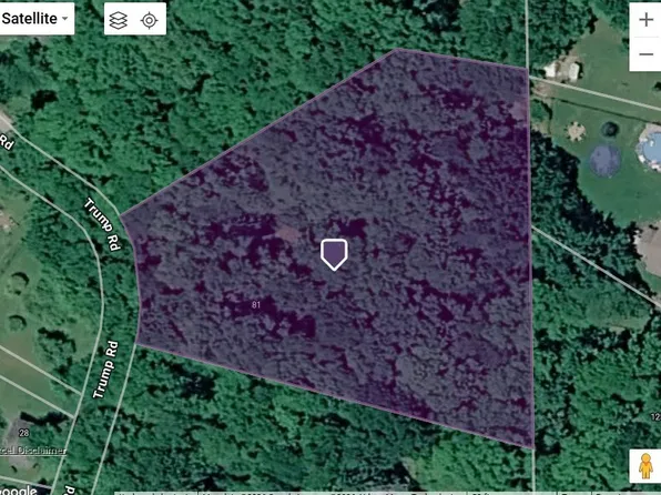 81 Trump Rd, Cheswick, PA 15024