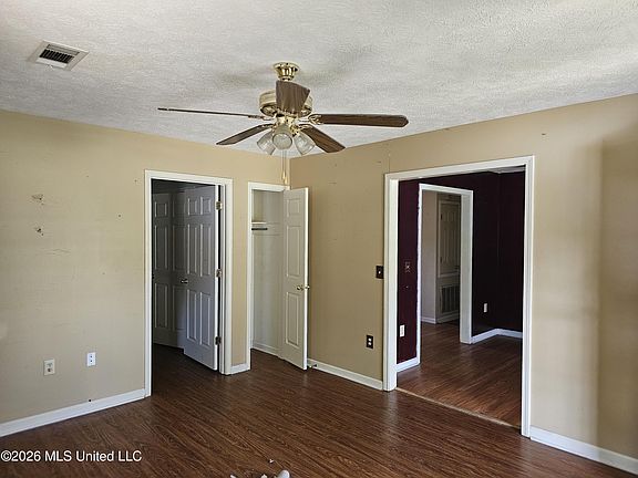 2nd image of 420 Poindexter St