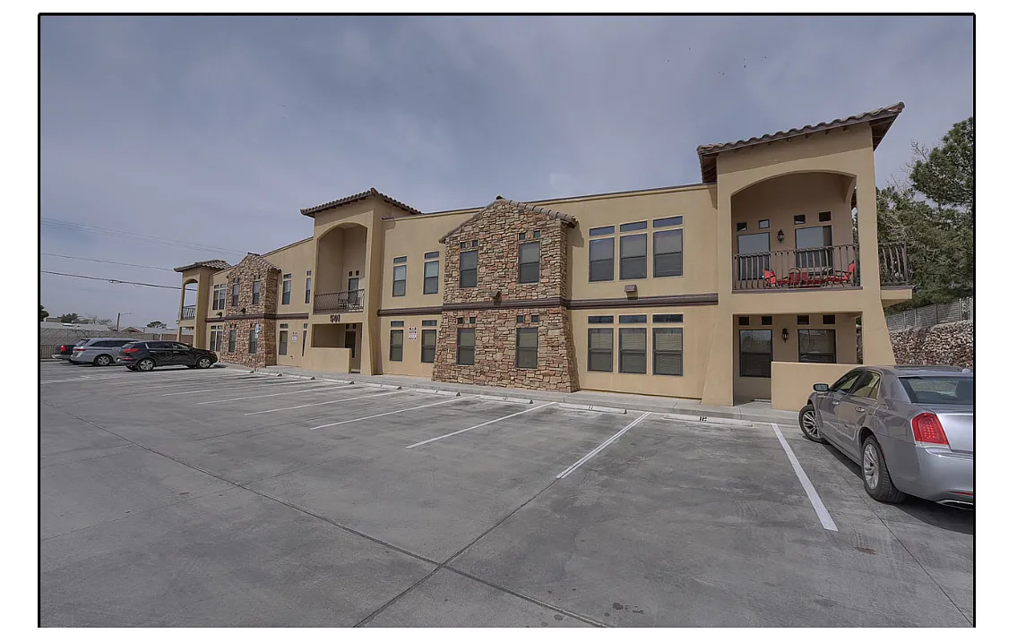 Building Photo - 501 E Redd Rd #13