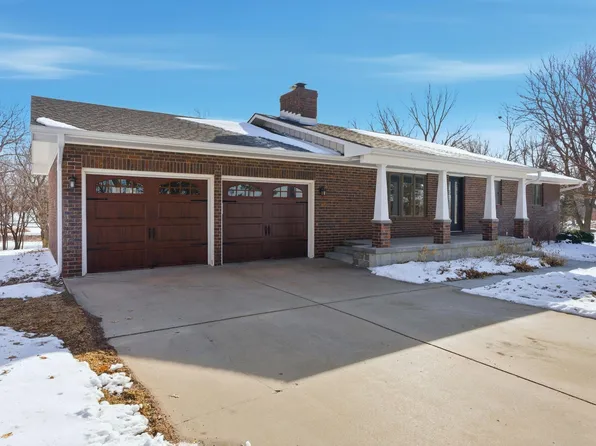 4 Park View Rd, Hesston, KS 67062