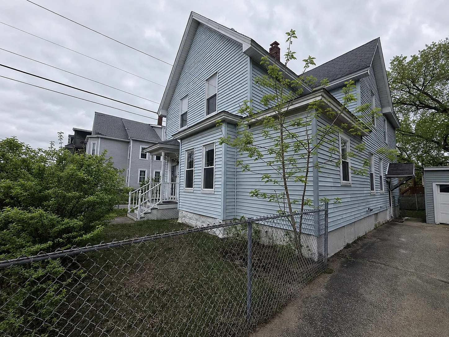 2 bed, 950 sqft, $1,995 — Photo 2
