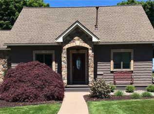 17 Ampor Bch, Hilton, NY 14468