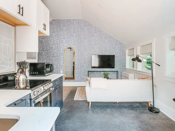 343 15th St NW Unit A, Charlottesville, VA 22903