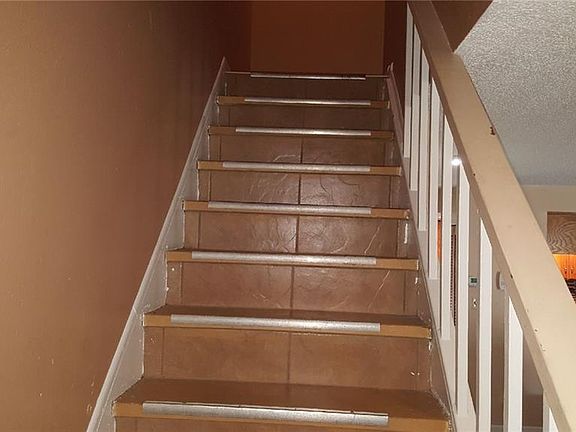5th image of 7908 Tangerine Dr