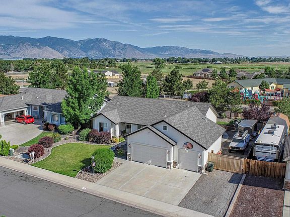 3rd image of 1270 Sierra Vista Dr