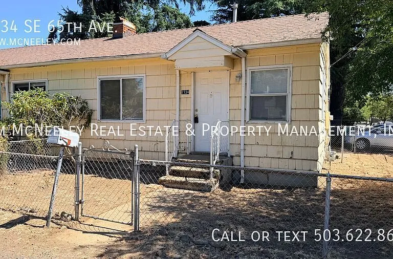 7734 SE 65th Ave — Photo 1