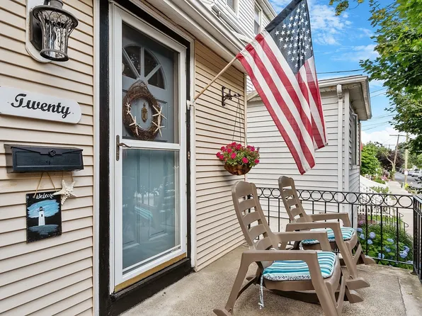 22 Lancaster Ave, Revere, MA 02151