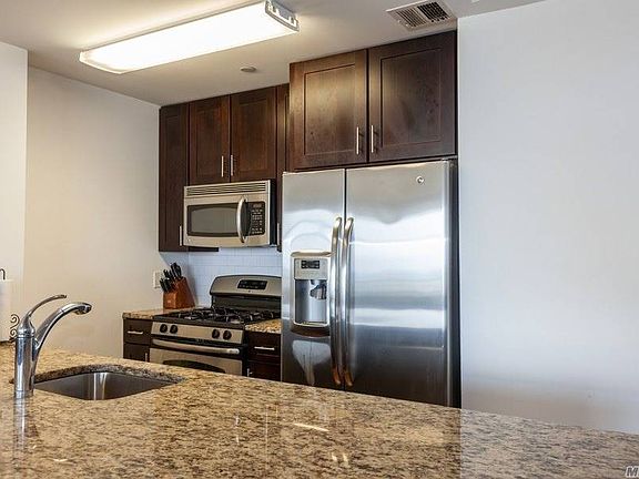 4th image of 9610 Shore Front Pkwy #2A