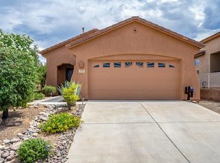 429 W Chardin Dr, Green Valley, AZ 85614