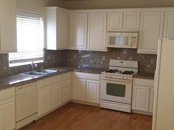 3rd image of 3286 Lago De Como Pl