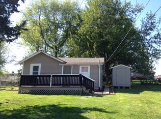 815 Spring Ave, Saint Charles, MO 63301