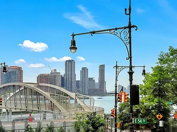 50 Sutton Place South image 16 of 16