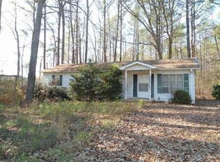 5825 Chatteron Rd, Atlanta, GA 30349