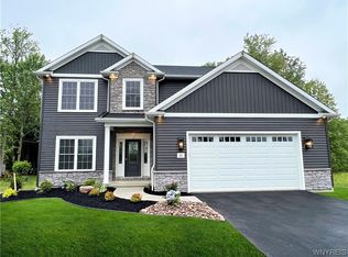 85 Fair Woods Dr, Amherst, NY 14221