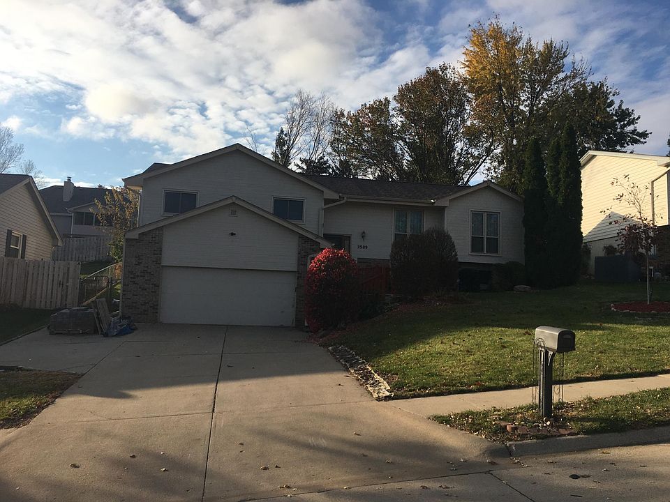 1st image of 2909 Lynnwood Dr