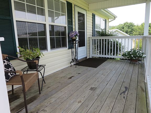 3rd image of 1235 Collegeview Dr NW