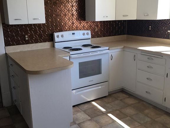 New electric stove
