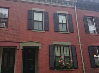 17 Cross St, Charlestown, MA 02129