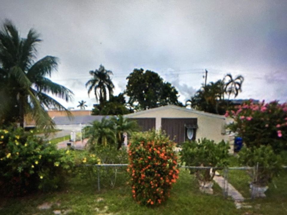 2nd image of 6700 Harding St