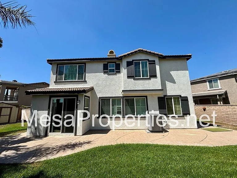 5729 Nutwood Pl — Photo 14