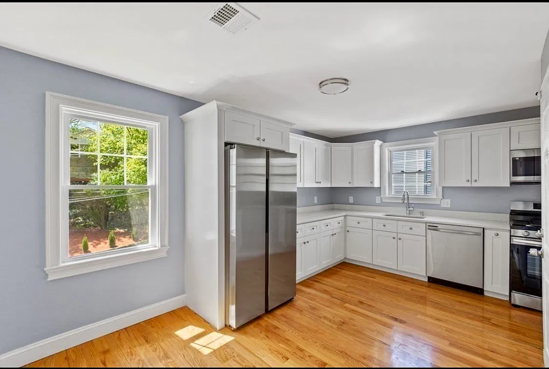 2 bed, 925 sqft, $2,800 — Photo 4