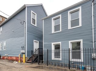 1013 W 18th Pl #2R, Chicago, IL 60608