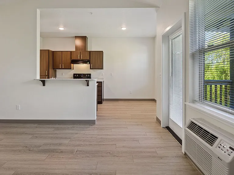 Mist Wood Apartments — Photo 10