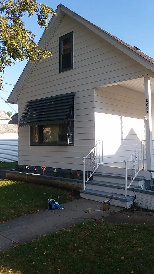 8008 Neville Ave photo 1