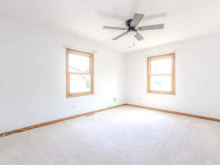 1408 Ridgeport Ave — Photo 9