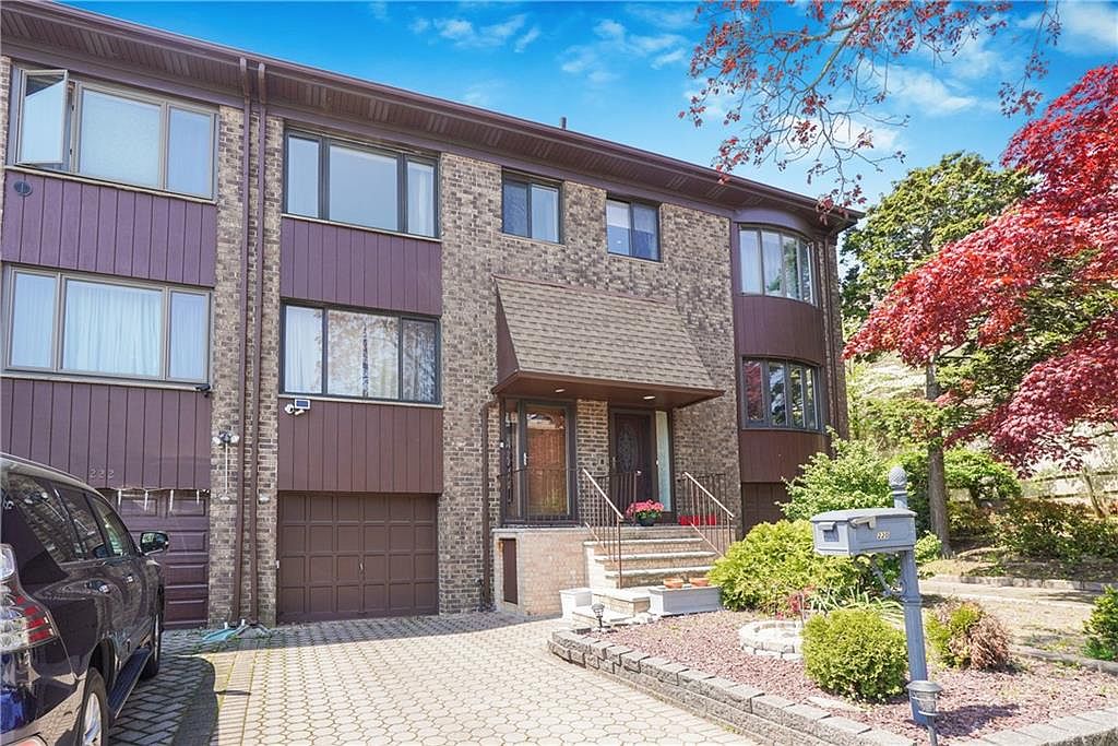 220 Grasmere Dr A, Staten Island, NY 10305 Zillow