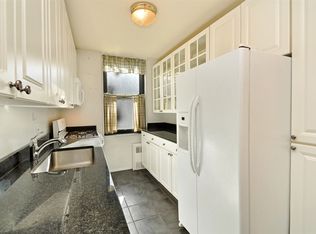 301 E 87th St APT 2A, New York, NY 10128