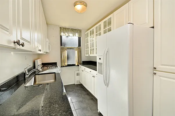 Sold by Corcoran | media 2