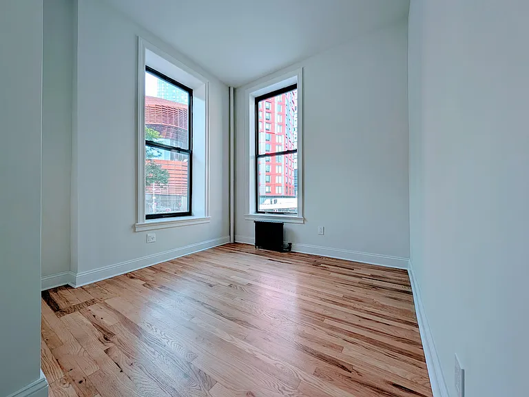 446 Dean St #2R — Photo 6