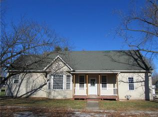 205 E Wilbur St, Bunker Hill, IL 62014