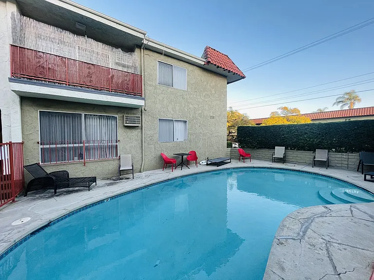 pool view