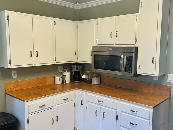 4th image of 1202 Cranbrook Dr