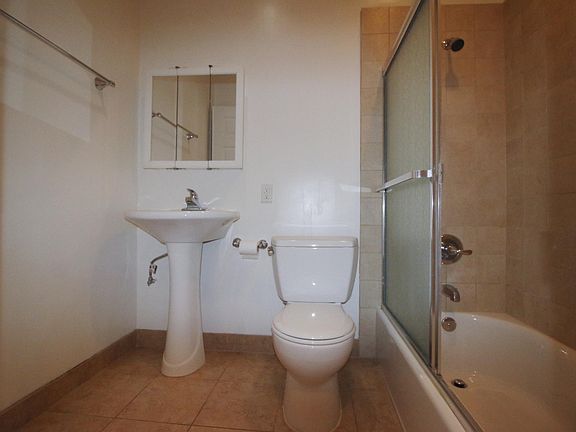 4th image of 777 S Westmoreland Ave APT 209