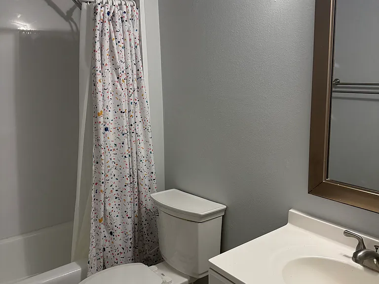 403 Marshall Ct NW #6 — Photo 8