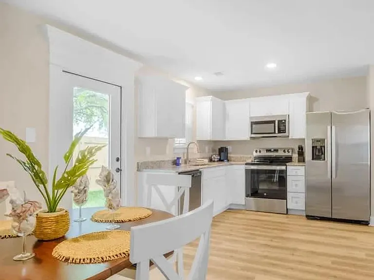 122 Coral Breeze Dr — Photo 17