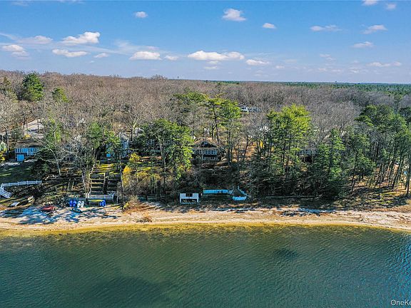3rd image of 97 Lakeside Trail