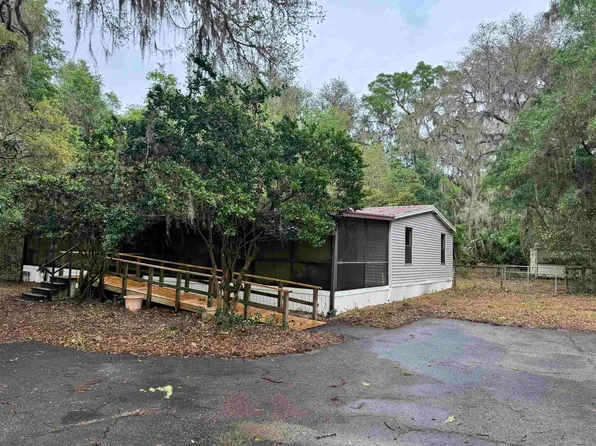 608 Coral Farms Rd, Florahome, FL 32140